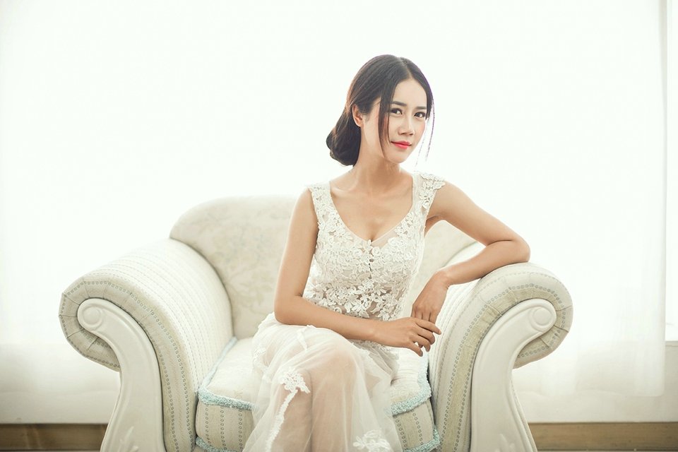 [综]一觉醒来发现老婆变成了纸片人